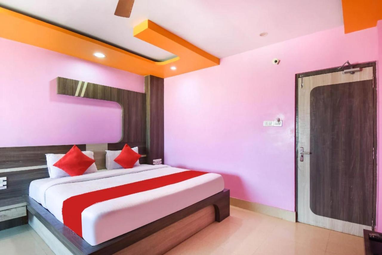 Goroomgo Maggnamm International Near Sea Hotel 3*
